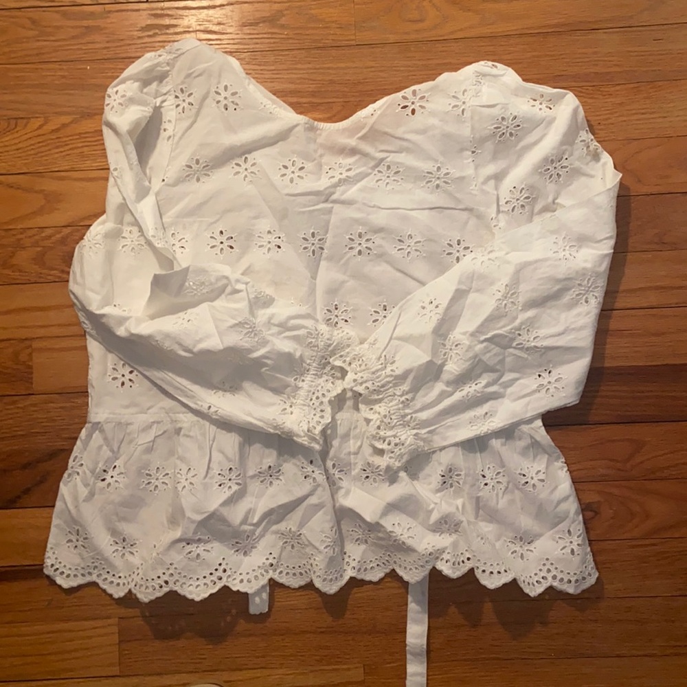 White madewell eyelet top! Worn once!